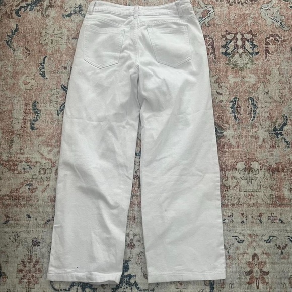 White denim - Picture 2 of 3
